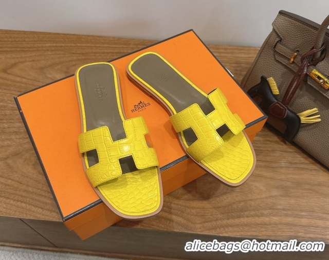 Top Design Hermes Oran Classic Flat Slides Sandal in Crocodile Embossed Leather Yellow 0304059