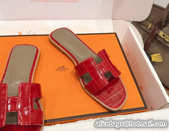 Luxurious Hermes Oran Classic Flat Slides Sandal in Crocodile Embossed Leather Red 0304062