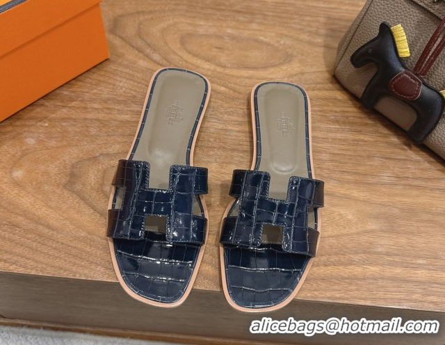 Sumptuous Hermes Oran Classic Flat Slides Sandal in Crocodile Embossed Leather Indigo Blue 0304067
