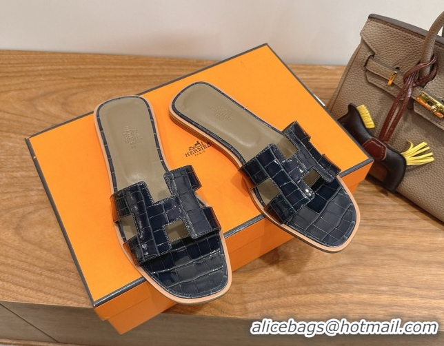 Sumptuous Hermes Oran Classic Flat Slides Sandal in Crocodile Embossed Leather Indigo Blue 0304067