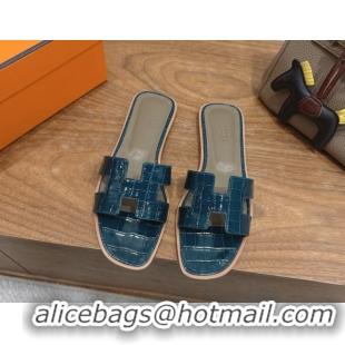 Sophisticated Hermes Oran Classic Flat Slides Sandal in Crocodile Embossed Leather Turquoise 0304069