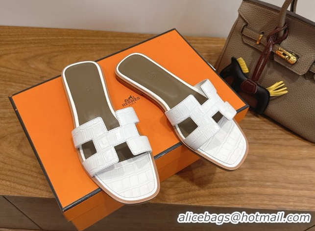 Duplicate Hermes Oran Classic Flat Slides Sandal in Crocodile Embossed Leather White 0304071