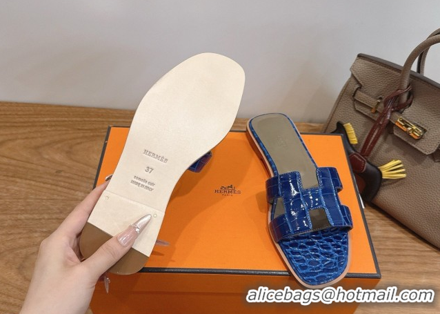 Stylish Hermes Oran Classic Flat Slides Sandal in Crocodile Embossed Leather Blue 0304073