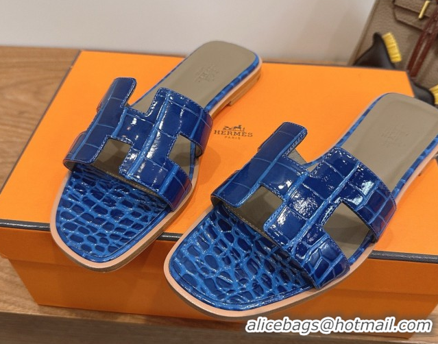 Stylish Hermes Oran Classic Flat Slides Sandal in Crocodile Embossed Leather Blue 0304073