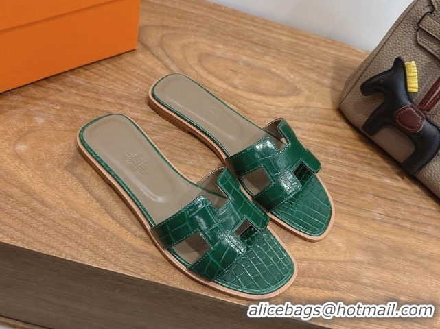 Low Price Hermes Oran Classic Flat Slides Sandal in Crocodile Embossed Leather Dark Green 0304075