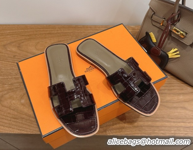 Perfect Hermes Oran Classic Flat Slides Sandal in Crocodile Embossed Leather Dark Burgundy 0304079