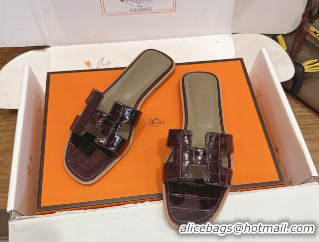 Perfect Hermes Oran Classic Flat Slides Sandal in Crocodile Embossed Leather Dark Burgundy 0304079