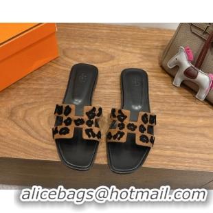 Good Looking Hermes Oran Classic Flat Slides Sandal in Embroidered Suede Brown 0304081