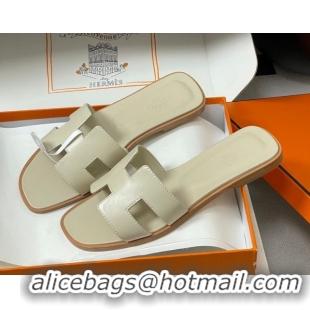 Sumptuous Hermes Oran Classic Flat Slides Sandal in Smooth Leather Beige 0304102 2026