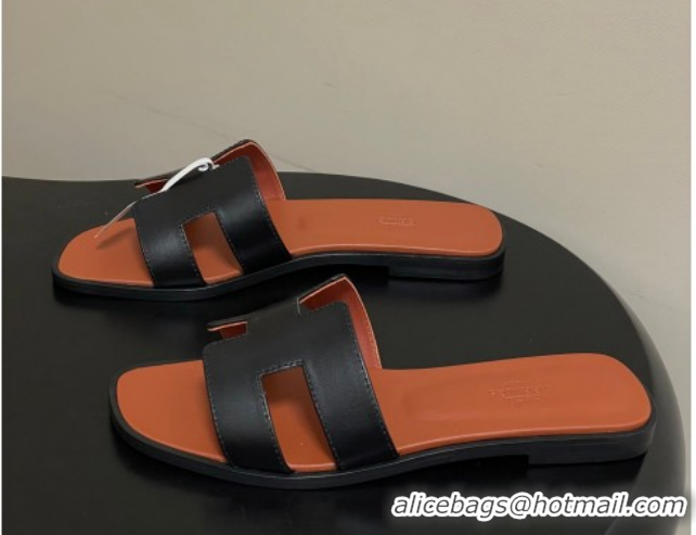 Sophisticated Hermes Oran Classic Flat Slides Sandal in Smooth Leather Black 0304106 2026