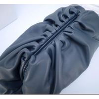 New Design Bottega Veneta The Pouch in Soft Calfskin 31702 Navy Blue 2026