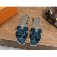 Sophisticated Hermes Oran Classic Flat Slides Sandal in Crocodile Embossed Leather Turquoise 0304069