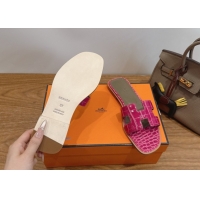 Best Grade Hermes Oran Classic Flat Slides Sandal in Crocodile Embossed Leather Dark Pink 0304070