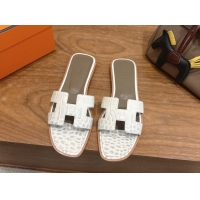 Classic Hot Hermes Oran Classic Flat Slides Sandal in Crocodile Embossed Leather White/Grey 0304074