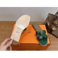 Low Price Hermes Oran Classic Flat Slides Sandal in Crocodile Embossed Leather Dark Green 0304075
