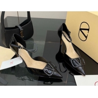 Shop Duplicate Valentino Vlogo Signature D'Orsay Pumps 8cm in Patent Leather Black 0224053