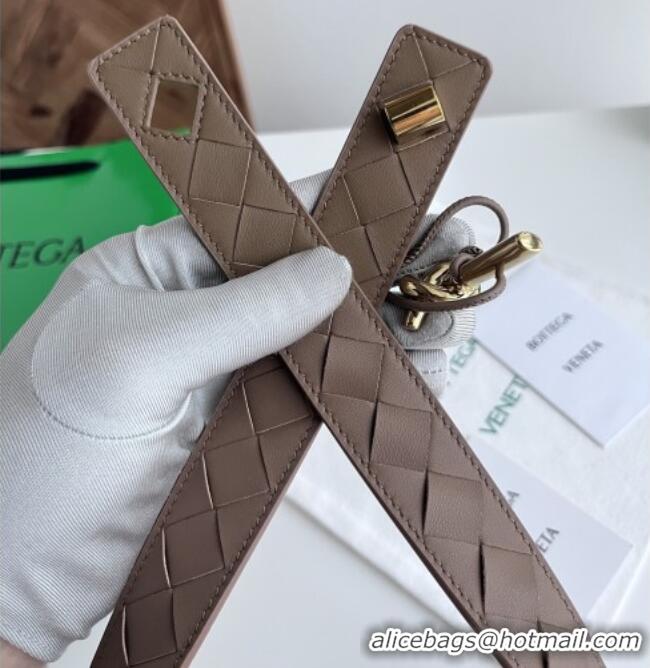 Top Quality Bottega Veneta Andiamo Belt in Intreccio Leather BV111716 Brown 2025