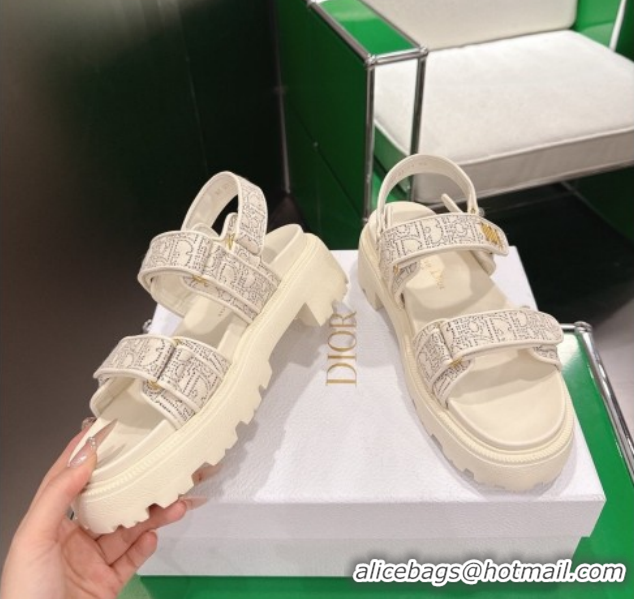 Good Product Dior Dioract Platform Sandals in Oblique Embroidered Cotton White 60302121