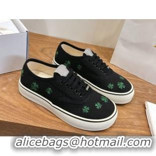 Pretty Style Dior Saltwind Sneakers 3cm in Black Cotton Embroidered with Green Dior Clover Motif 2026 0303029