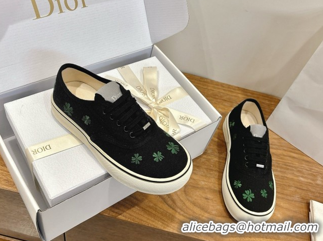 Pretty Style Dior Saltwind Sneakers 3cm in Black Cotton Embroidered with Green Dior Clover Motif 2026 0303029