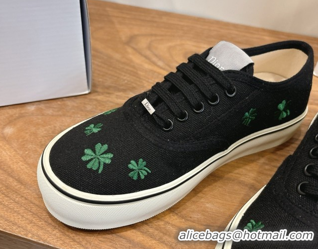 Pretty Style Dior Saltwind Sneakers 3cm in Black Cotton Embroidered with Green Dior Clover Motif 2026 0303029