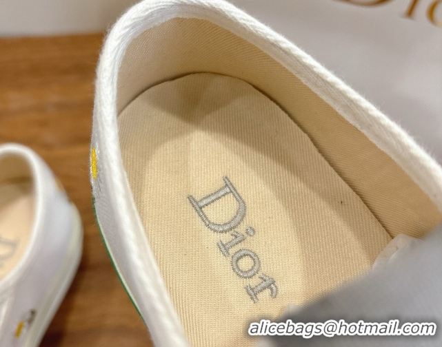 Shop Duplicate Dior Saltwind Sneakers 3cm in White Cotton Embroidered with Daisy Motif 2026 0303031