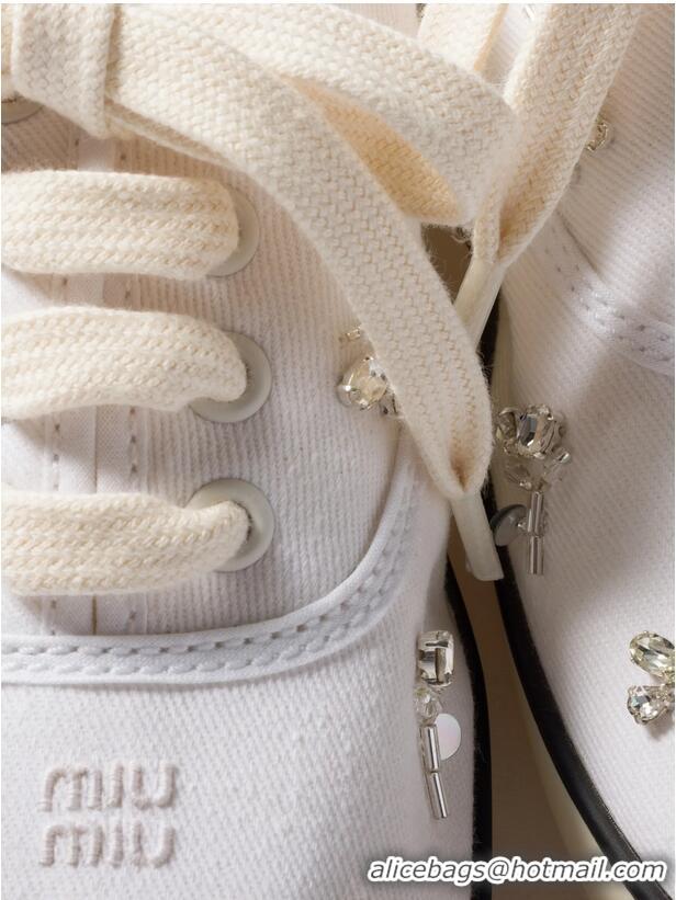 Trendy Design Miu Miu Embroidered Women Sneakers M5621 White