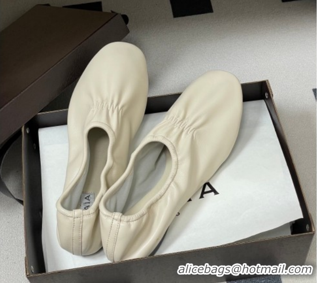 Shop Duplicate Alaia Slippers Flat in Calfskin Leather White 2026 AL020706