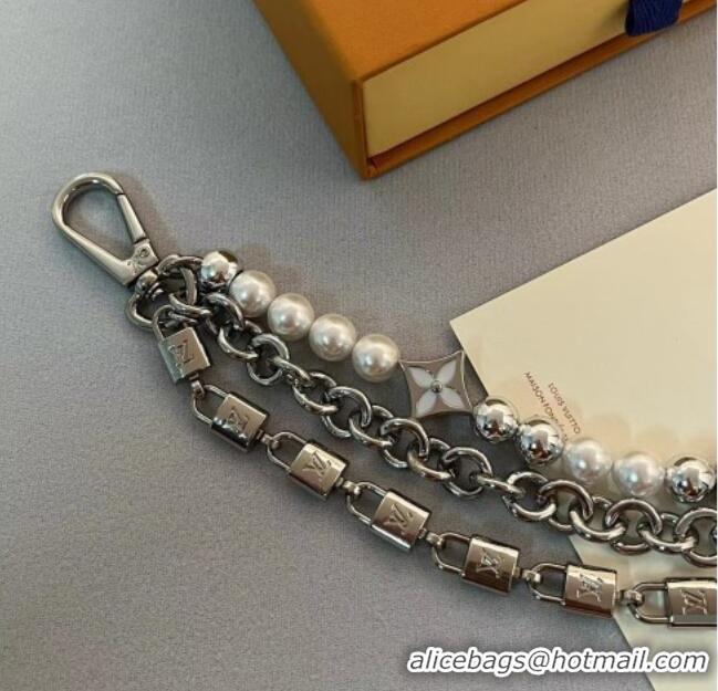 Famous Brand Louis Vuitton Pearls Chain Belt and Bag Charm LV050904 2025