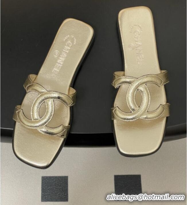 Inexpensive Chanel Crackled Laminated Calfskin Mules Sandals G47250 Gold 2026
