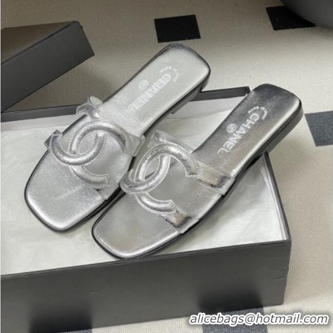 Good Product Chanel Laminated Calfskin Mules Sandals G47250 Silver 2026