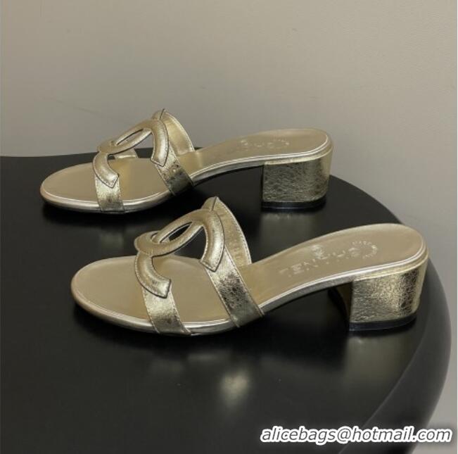 ​Top Grade Chanel Laminated Calfskin Heeled Mules Sandals G47250 Gold 2026