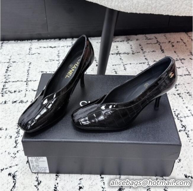 ​Buy Classic Chanel Pumps in Crocodile Embossed Calfskin & Patent Calfskin G47181 Black 2026