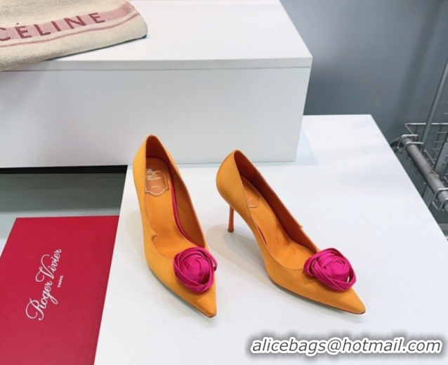 Pretty Style Roger Vivier Rose Pumps 10cm in Satin 0225001 Yellow 2026
