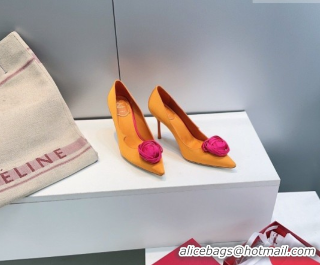 Pretty Style Roger Vivier Rose Pumps 10cm in Satin 0225001 Yellow 2026