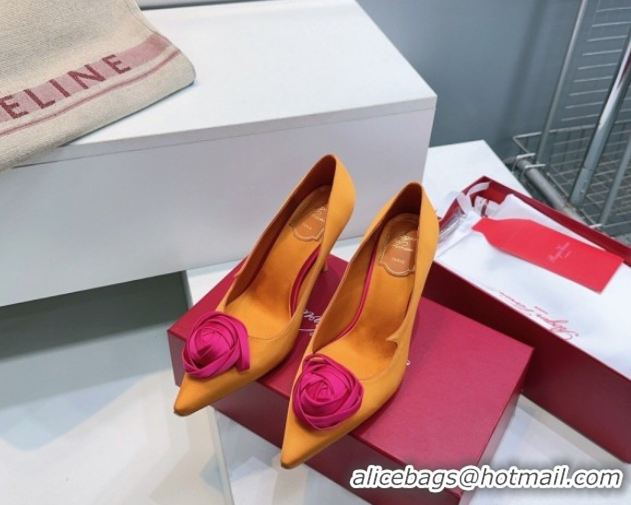 Pretty Style Roger Vivier Rose Pumps 10cm in Satin 0225001 Yellow 2026