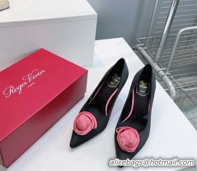 Grade Quality Roger Vivier Rose Pumps 10cm in Satin 0225001 Black 2026