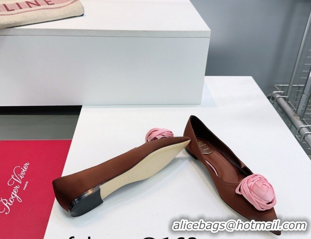 Purchase Roger Vivier Rose Ballerinas Flat in Satin 0225008 Brown 2026