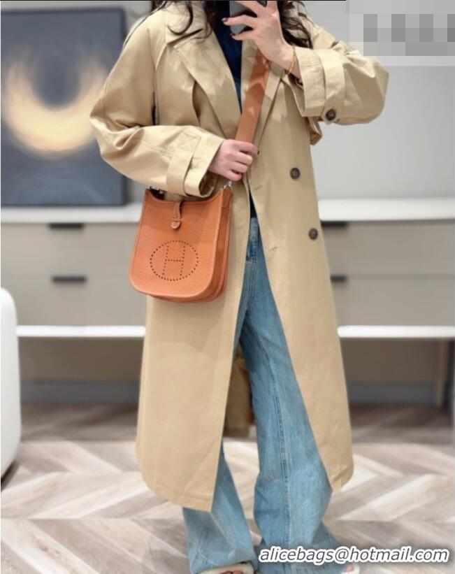 Free Shipping Hermes Evelyne Poche Ⅲ Bag 23cm in Clemence TC Cow Leather H4013 Brown 2026 (Half Handmade)