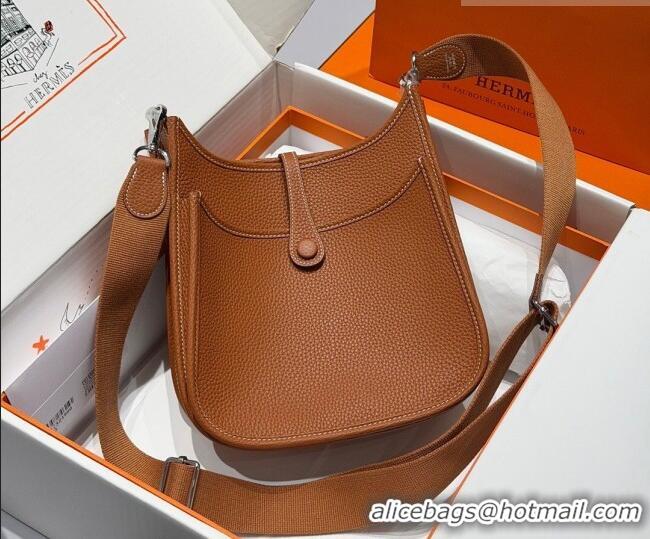 Free Shipping Hermes Evelyne Poche Ⅲ Bag 23cm in Clemence TC Cow Leather H4013 Brown 2026 (Half Handmade)