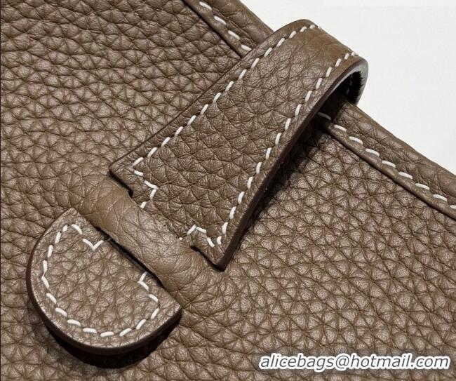 Top Design Hermes Evelyne Poche Ⅲ Bag 23cm in Clemence TC Cow Leather H4013 Elephant Grey 2026 (Half Handmade)