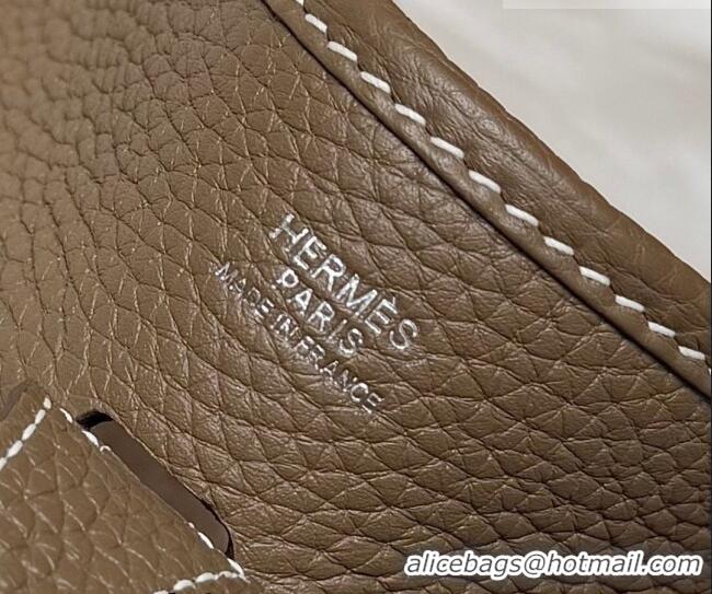 Top Design Hermes Evelyne Poche Ⅲ Bag 23cm in Clemence TC Cow Leather H4013 Elephant Grey 2026 (Half Handmade)