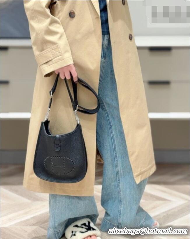 Well Crafted Hermes Evelyne Poche Ⅲ Bag 23cm in Clemence TC Cow Leather H4013 Black 2026 (Half Handmade)