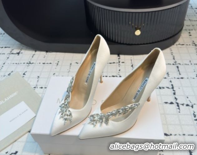 Luxury Manolo Blahnik Satin Pumps with Wheat Ear Rhinestone 9cm Heel White 5112511 2026