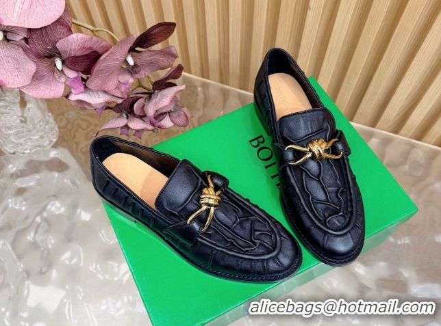 Grade Quality Bottega Veneta Astaire Loafers with Gold-Tone Knot Buckle in Crinkled Leather 843945 Black 2026