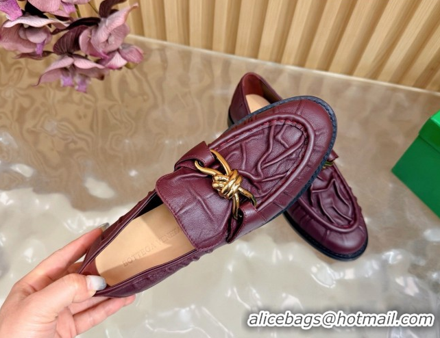 Best Grade Bottega Veneta Astaire Loafers with Gold-Tone Knot Buckle in Crinkled Leather 843945 Burgundy 2026