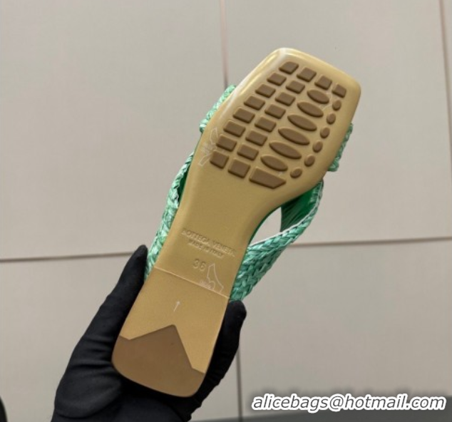 Sophisticated Bottega Veneta Riva Flat Slides Sandal in Braided Straw 861494 Green 2026