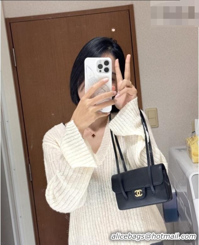 Well Crafted Chanel Grained Shiny Calfskin Clutch with Leather Strap AP5068 Black 2026 Top Quality