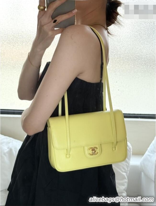 Famous Brand Chanel Small Flap Bag in Grained Shiny Calfskin AS6130 Yellow Spring-Summer 2026 Top Quality
