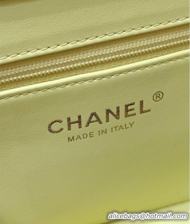 Famous Brand Chanel Small Flap Bag in Grained Shiny Calfskin AS6130 Yellow Spring-Summer 2026 Top Quality
